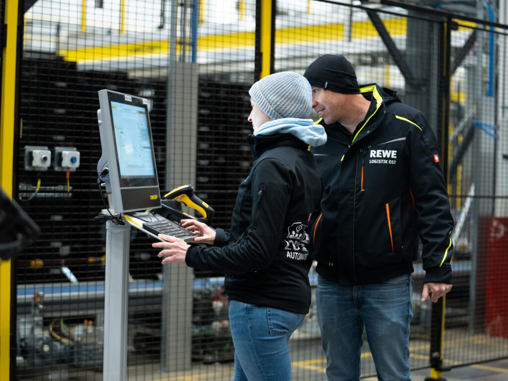 REWE combines warehouse automation with technician training