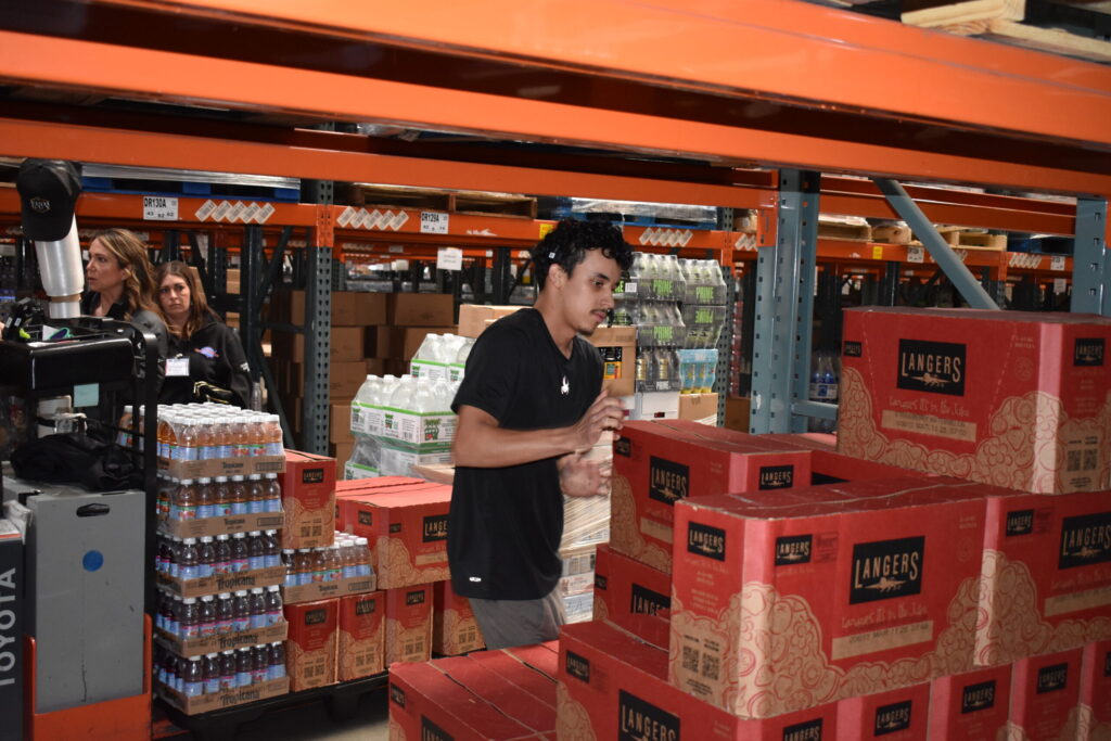 Voice picking helps States Logistics shorten warehouse training